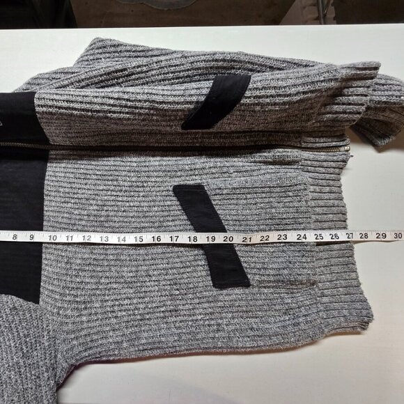 The Bradford Exchange Men's Large  Gray Knit Sweater  U.S. Marine Corps USMC - Picture 8 of 9